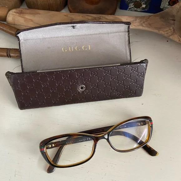 Gucci - Picture 1 of 6